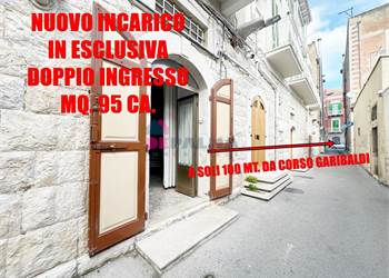 LOCALE MQ. 95 ca. ZONA CENTRALE - DISPONIBILE SUBITO